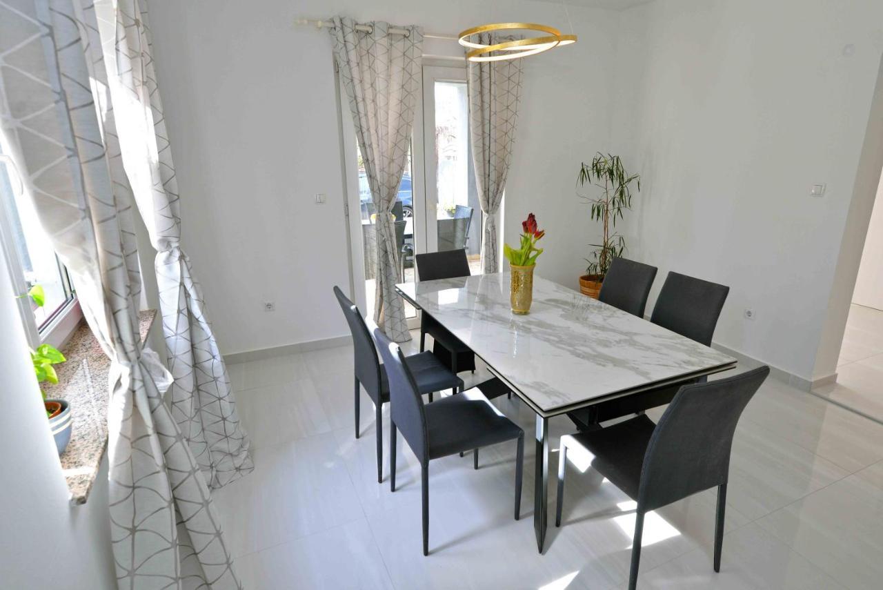 Vila Ena Murter Exterior photo
