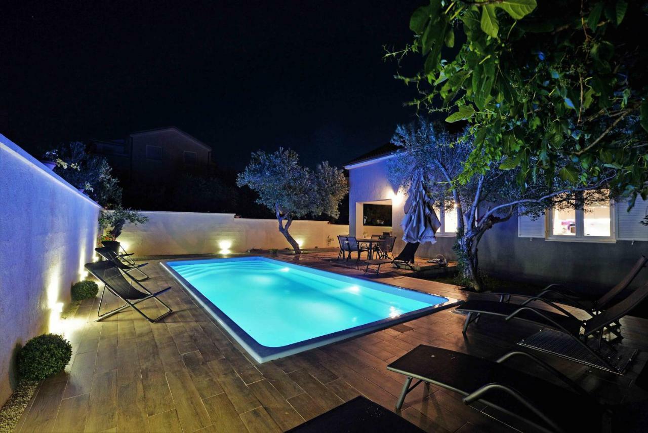 Vila Ena Murter Exterior photo